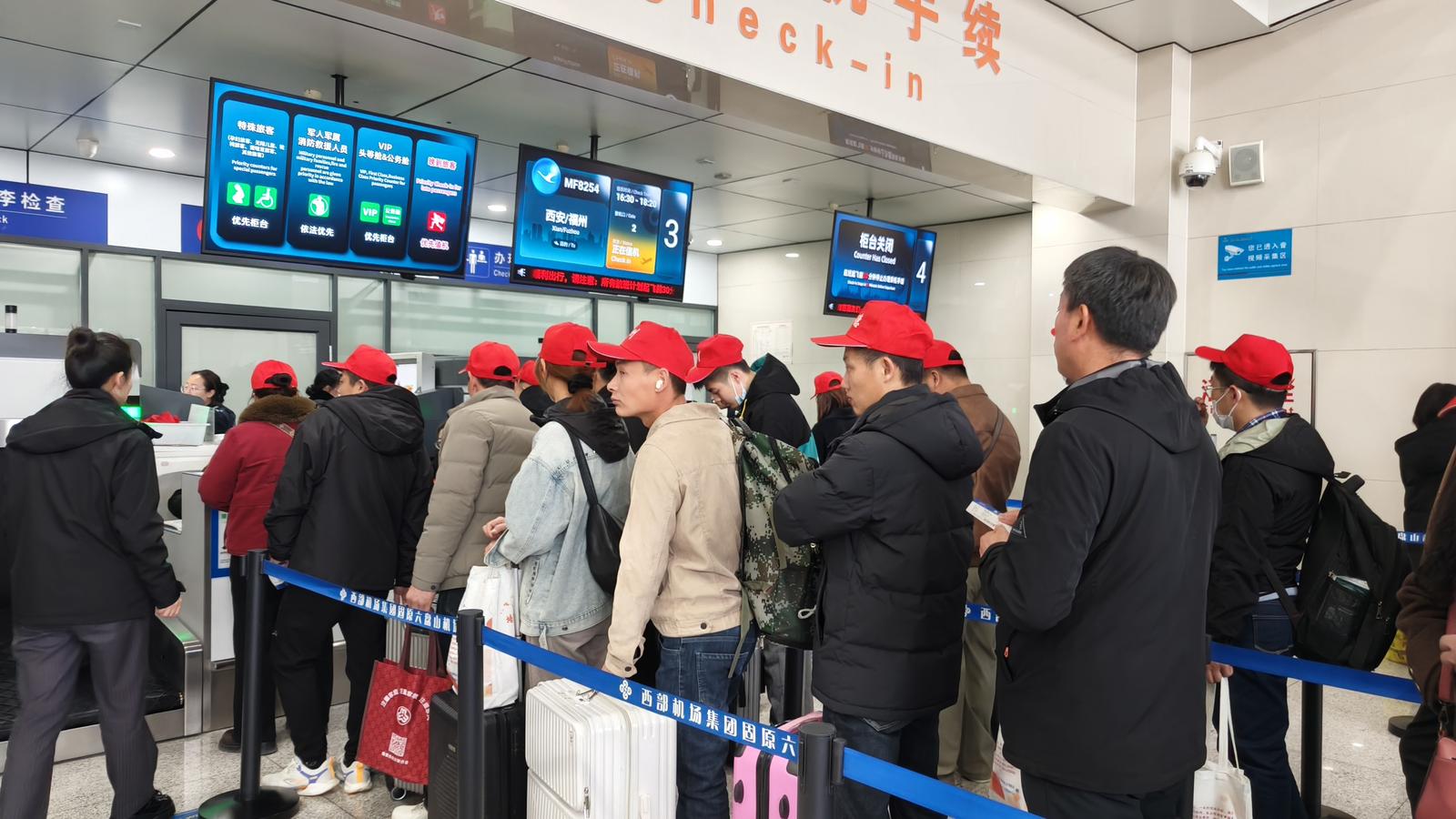 宁夏（世界杯投注平台推荐）2026年“春暖农民工”服务行动启动 974名务工人员乘包机包车开启“薪”生活